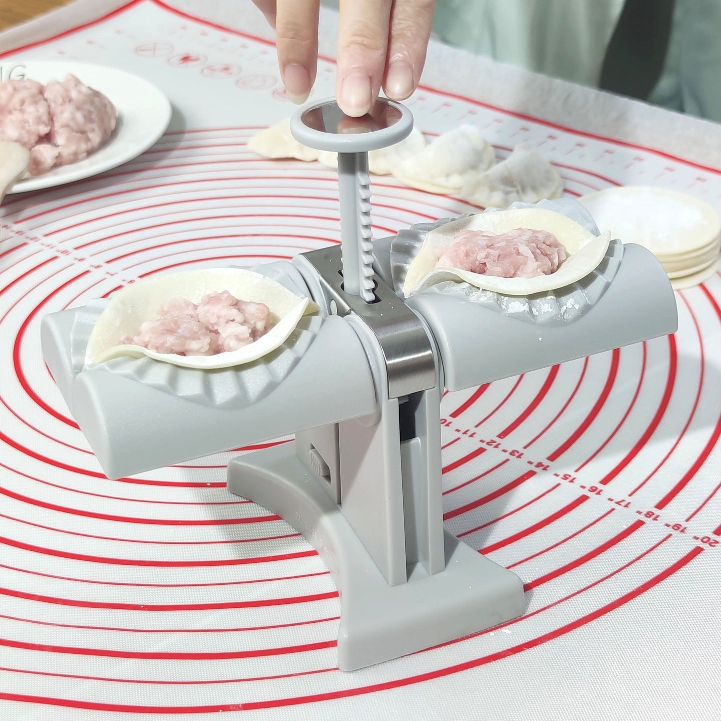 pipicars Lazy people must have wonton dumpling mold home kitchen dumpling machine